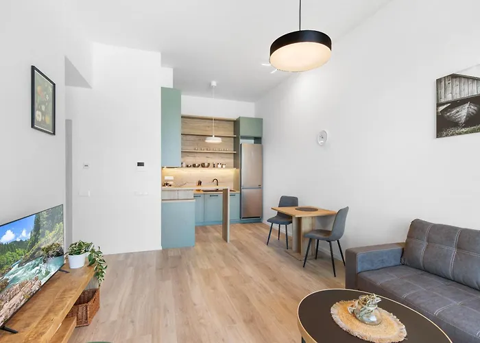 W Downtown View & Garage Parking Apartament *