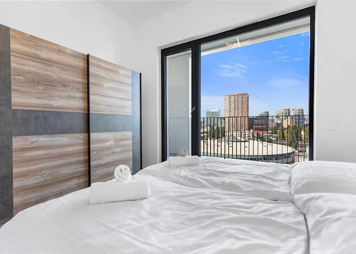 Apartman W Downtown View & Garage Parking Pozsony