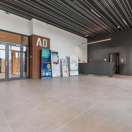 W Downtown View & Garage Parking Appartement
