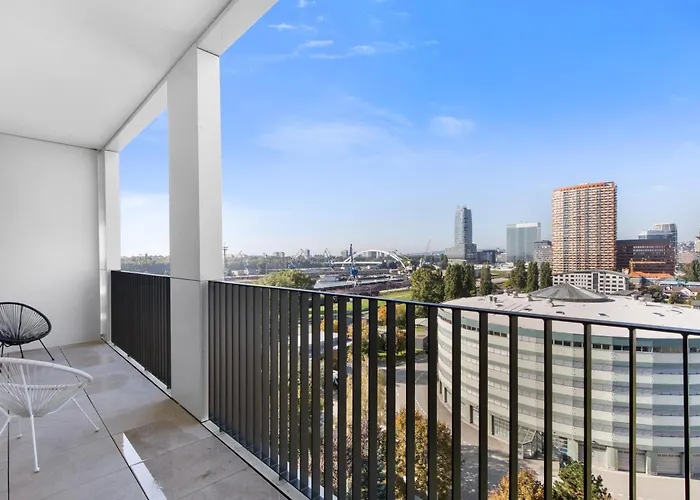 W Downtown View & Garage Parking Apartment Bratislava