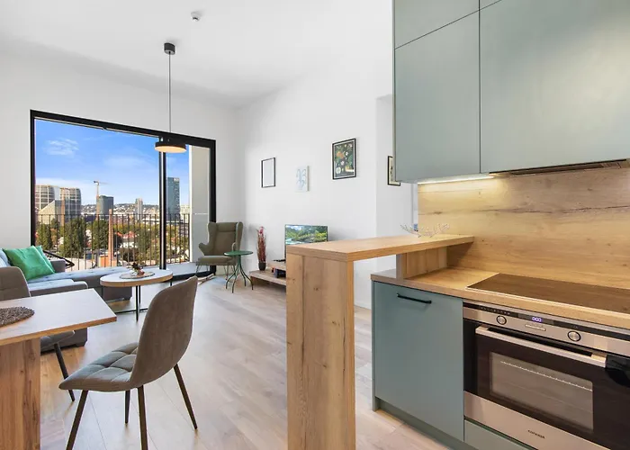 Apartment W Downtown View & Garage Parking Bratislava