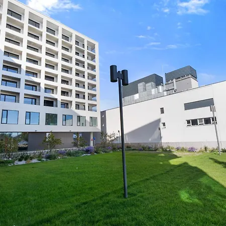 W Downtown View & Garage Parking Lägenhet Bratislava